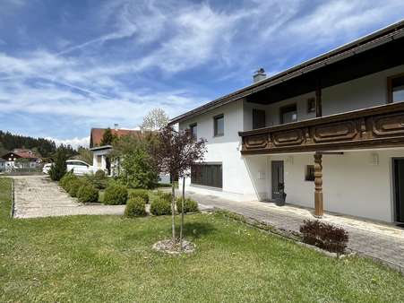 Hausansicht - Einfamilienhaus in 94566 Riedlhütte mit 270m² kaufen