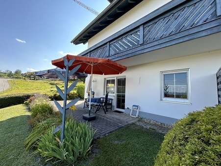 Terrasse - Souterrain-Wohnung in 94157 Perlesreut mit 82m² kaufen