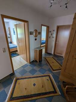Diele / Eingangsbereich - Souterrain-Wohnung in 94157 Perlesreut mit 82m² kaufen
