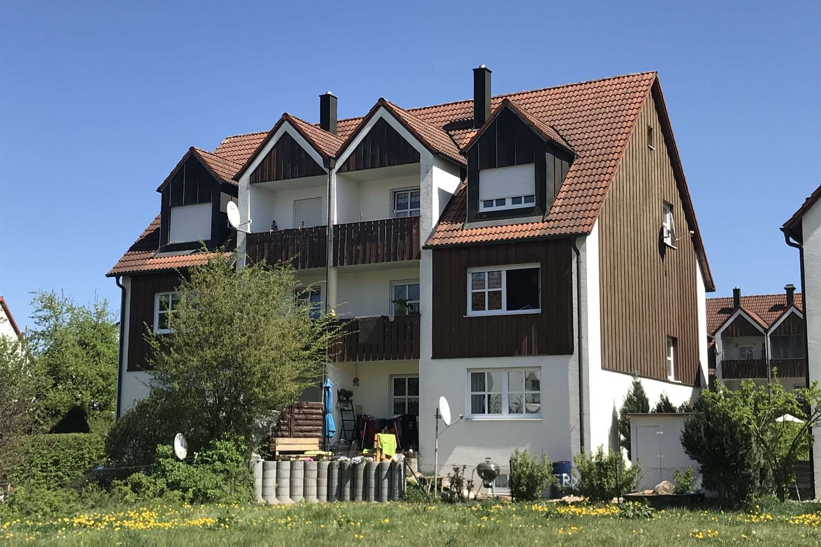Tolle Wohnanlage - Dachgeschosswohnung in 94491 Hengersberg mit 51m² kaufen