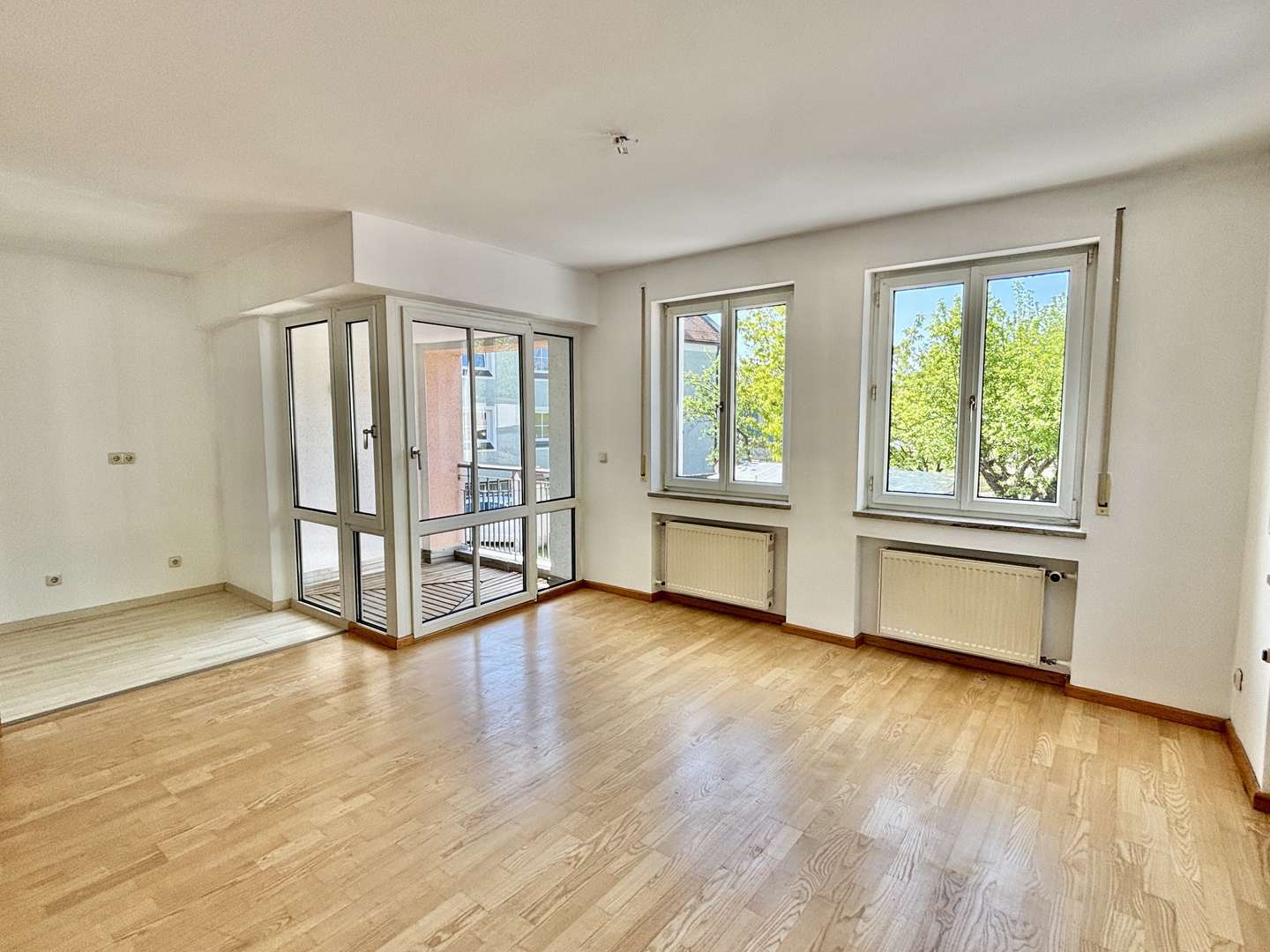 Wohnraum - Etagenwohnung in 94526 Metten mit 90m² mieten