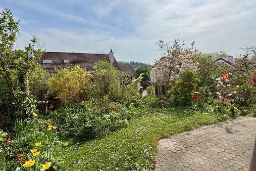 Ausblick von der Terrasse - Einfamilienhaus in 94469 Deggendorf mit 145m² kaufen