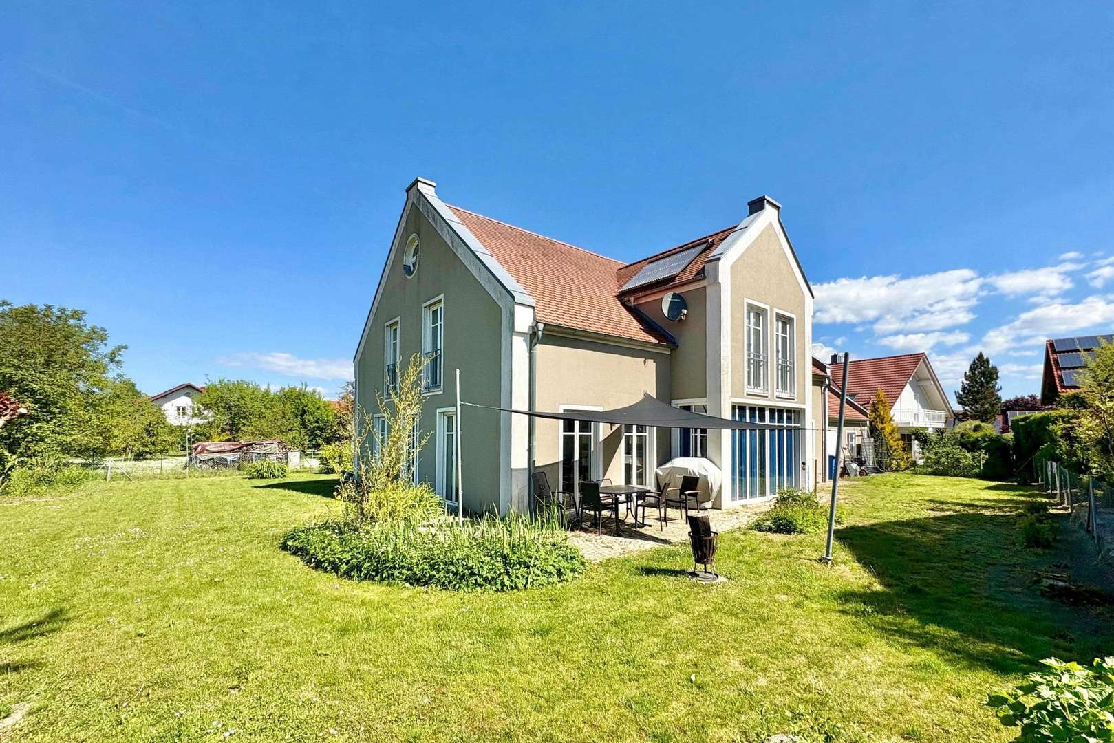 Außenansicht Außenansicht - Einfamilienhaus in 94486 Osterhofen mit 195m² kaufen