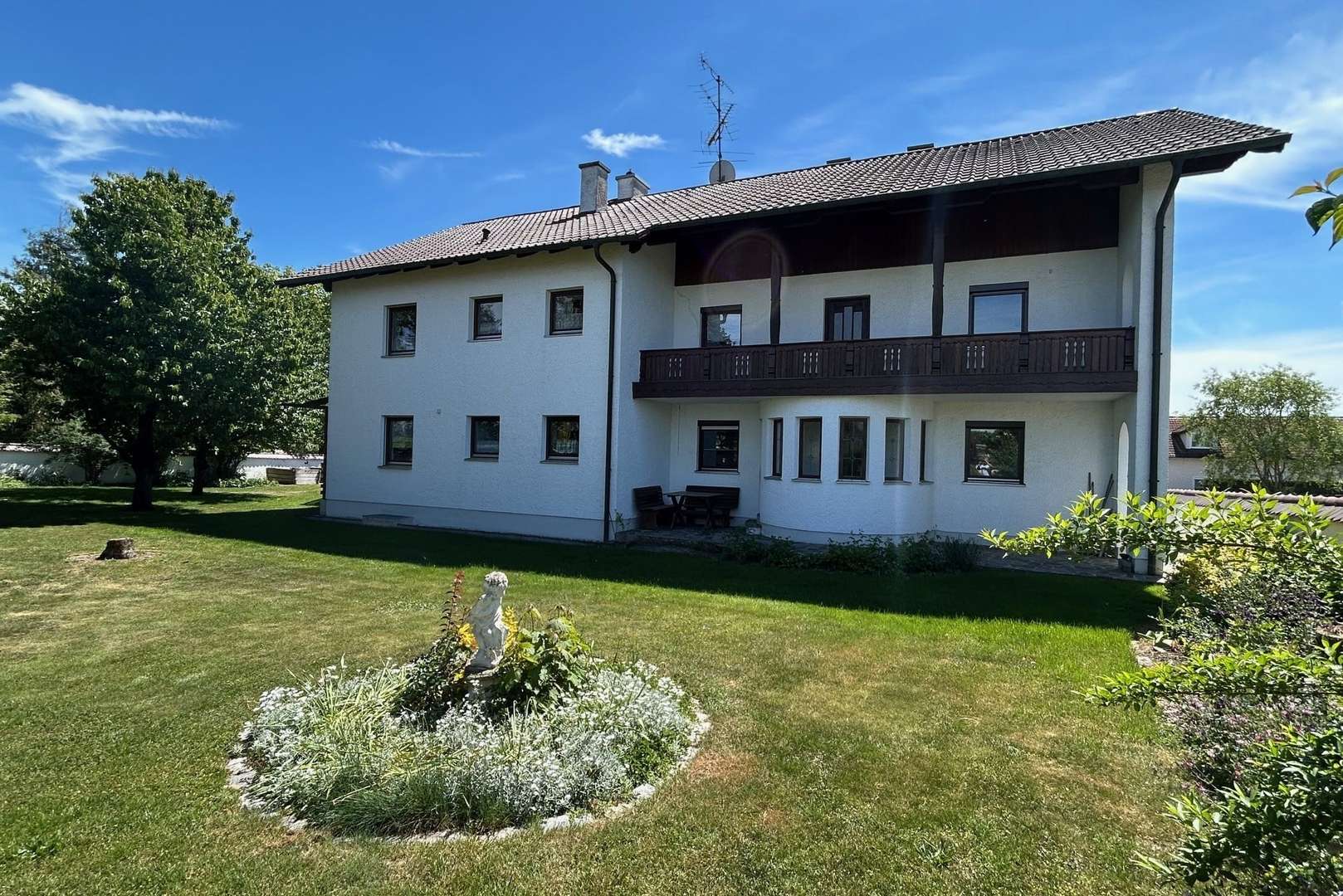 Außenansicht - Zweifamilienhaus in 94554 Moos mit 250m² kaufen