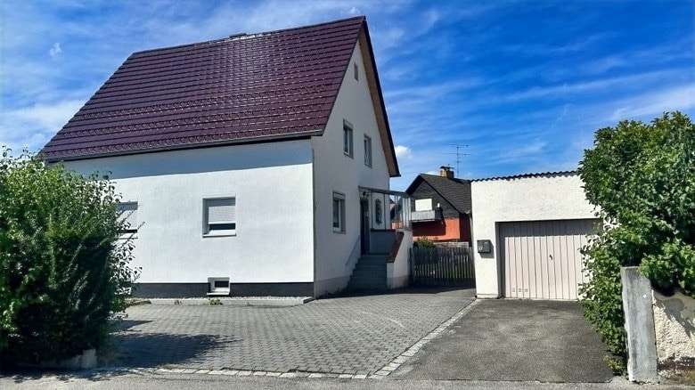 Ansicht Hauseingang Ansicht Hauseingang - Einfamilienhaus in 94447 Plattling mit 108m² kaufen
