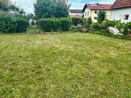 großer Garten großer Garten - Einfamilienhaus in 94447 Plattling mit 108m² kaufen