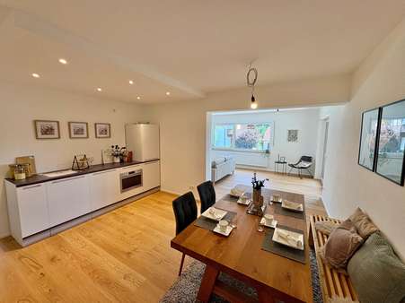 gemütlicher Küchen- und Essbereich gemütlicher Küchen- und Essbereich - Erdgeschosswohnung in 94469 Deggendorf mit 97m² kaufen