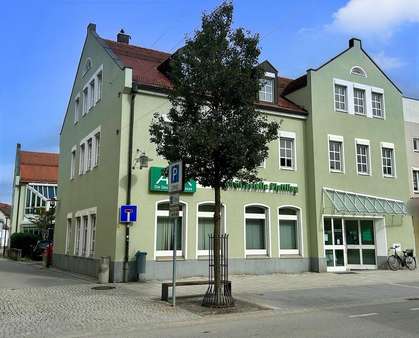 zentrale Lage - Bürohaus in 94447 Plattling mit 93m² kaufen