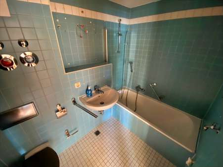 Badezimmer Badezimmer - Etagenwohnung in 94526 Metten mit 56m² mieten