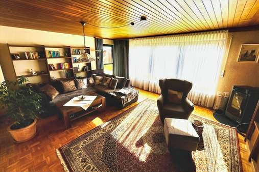 Wohnzimmer mit Terrassenzugang - Einfamilienhaus in 94550 Künzing mit 190m² kaufen
