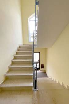 Treppenhaus Treppenhaus - Maisonette-Wohnung in 94227 Zwiesel mit 100m² kaufen