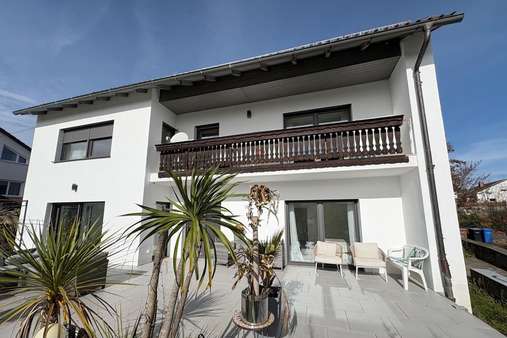 Zweifamilienhaus in 94209 Regen mit 240m² kaufen