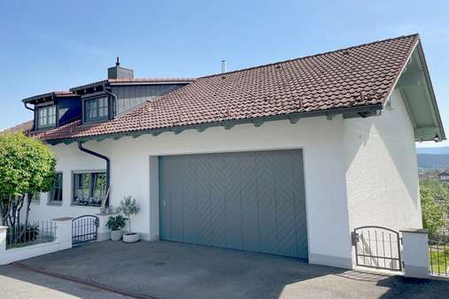 Garage - Einfamilienhaus in 94209 Regen mit 230m² kaufen