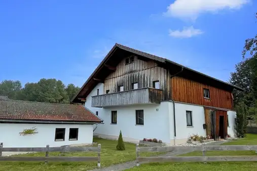 Geräumiges Einfamilienhaus in bester Lage in Zwiesel