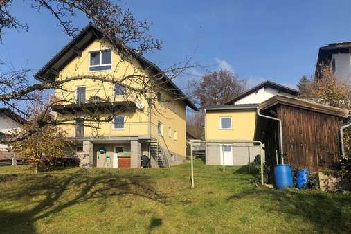 null - Zweifamilienhaus in 94255 Böbrach mit 157m² als Kapitalanlage kaufen