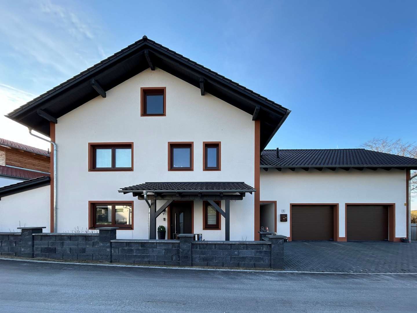 Titelbild - Vorderansicht - Einfamilienhaus in 94327 Bogen mit 185m² kaufen