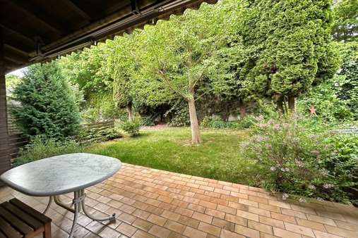 Terrassenausblick - Reihenmittelhaus in 94315 Straubing mit 125m² kaufen