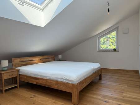 Schlafzimmer Schlafzimmer - Dachgeschosswohnung in 84130 Dingolfing mit 67m² kaufen