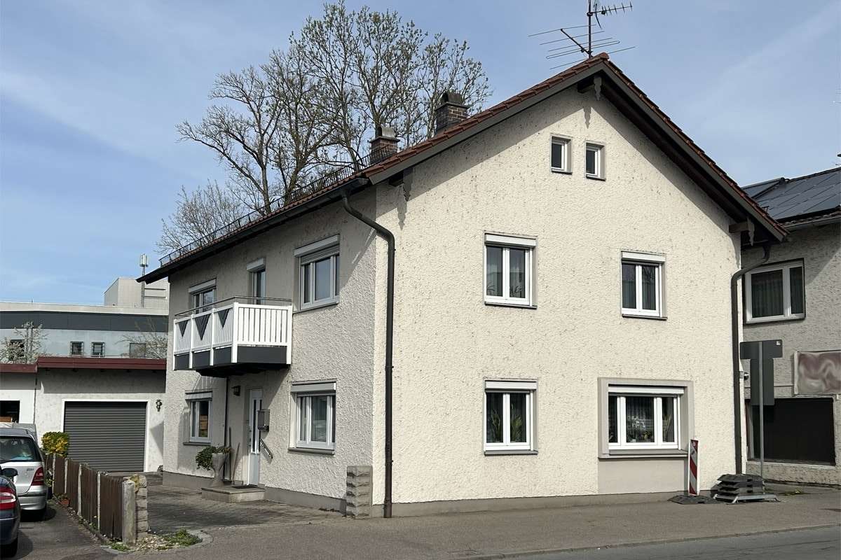 Titelbild - Einfamilienhaus in 84130 Dingolfing mit 163m² kaufen