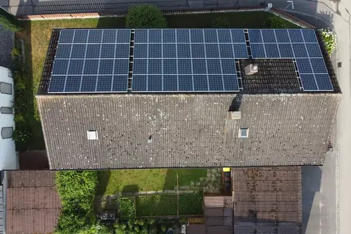 Großes Wohnhaus mit Einliegerwohnung 
Regerstraße 13 in Dingolfing 