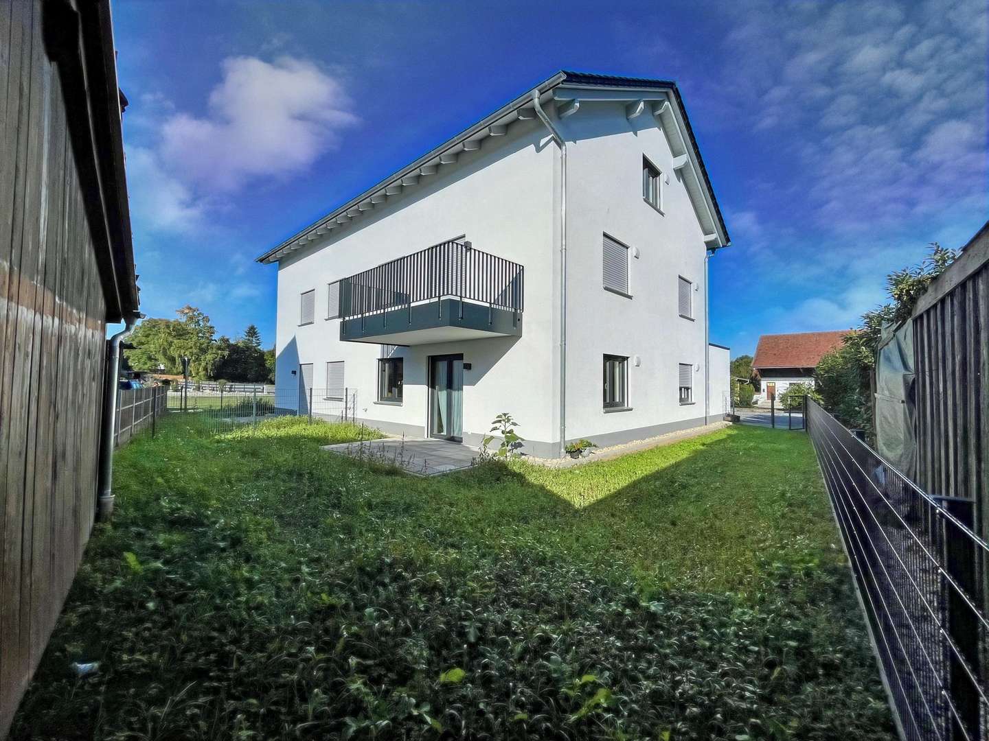 Titelbild - Erdgeschosswohung mit eigenem Gartenanteil - Erdgeschosswohnung in 94419 Reisbach mit 57m² kaufen