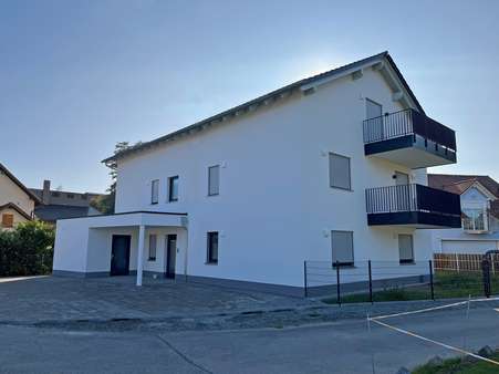 Straßenansicht - Dachgeschosswohnung in 94419 Reisbach mit 99m² kaufen