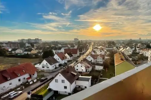 Nahe B20 im Straubinger Osten: Bezugsfertige Wohnung mit eindrucksvollem Ausblick