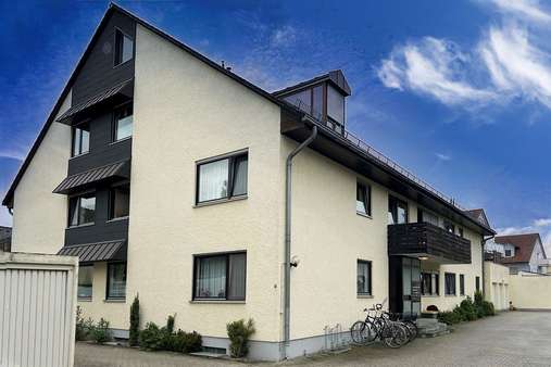 Außenansicht Außenansicht - Erdgeschosswohnung in 94315 Straubing mit 30m² kaufen
