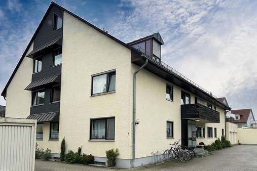 Außenansicht - Erdgeschosswohnung in 94315 Straubing mit 30m² kaufen