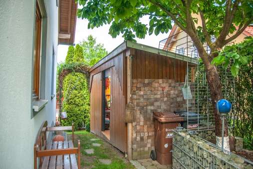 kleiner Geräteschuppen - Einfamilienhaus in 94405 Landau mit 135m² kaufen