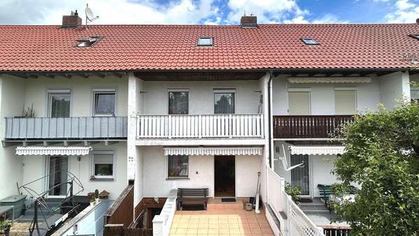 Rückansicht - Reihenmittelhaus in 94315 Straubing mit 95m² kaufen