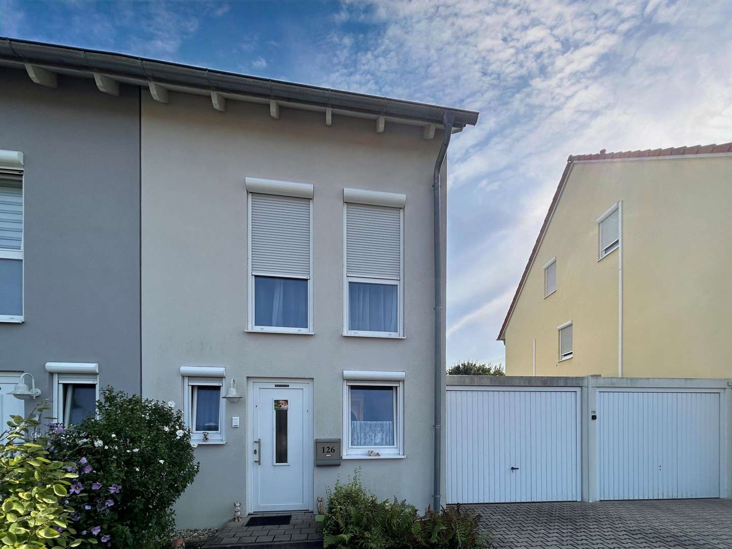 Titelbild - Doppelhaushälfte in 94315 Straubing mit 75m² kaufen