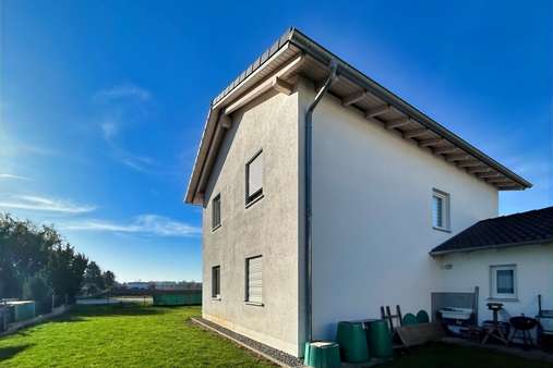 Rückansicht - Einfamilienhaus in 94315 Straubing mit 119m² kaufen