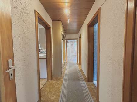 Flur Obergeschoss Flur Obergeschoss - Zweifamilienhaus in 93476 Blaibach mit 319m² kaufen