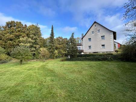 Grundstück - Zweifamilienhaus in 93449 Waldmünchen mit 226m² als Kapitalanlage kaufen