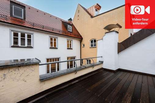 2-Zimmer Wohnung: Dachterrasse - Mehrfamilienhaus in 84028 Landshut mit 235m² kaufen