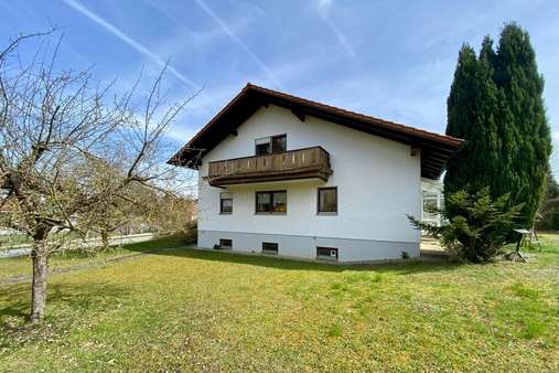 Ansicht West - Einfamilienhaus in 84088 Neufahrn mit 180m² kaufen