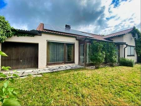 Außenansicht Außenansicht - Bungalow in 84085 Langquaid mit 130m² kaufen