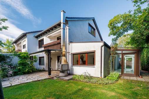 Außenansicht - Doppelhaushälfte in 85386 Eching mit 194m² kaufen