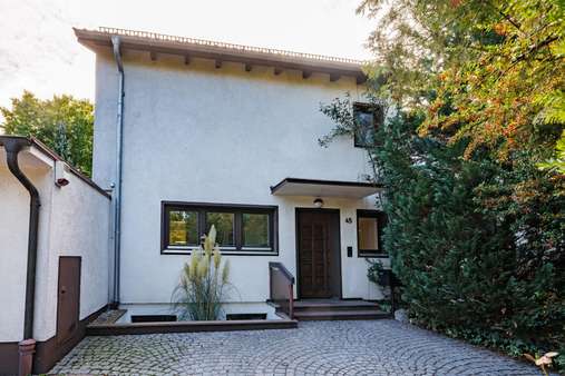 Außenansicht - Doppelhaushälfte in 85386 Eching mit 194m² kaufen