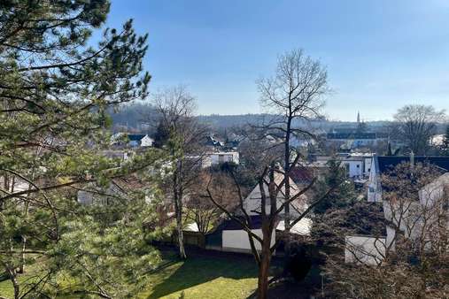 Blick ins Grüne - Etagenwohnung in 84028 Landshut mit 72m² kaufen