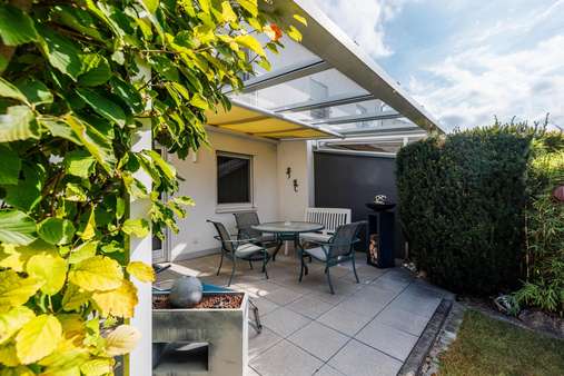 überdachte Terrasse überdachte Terrasse - Doppelhaushälfte in 84036 Landshut mit 163m² kaufen