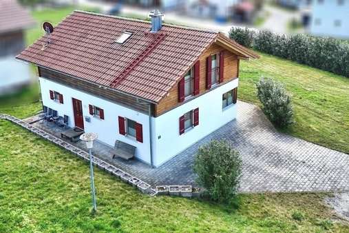 Außenansicht Außenansicht - Einfamilienhaus in 84364 Bad Birnbach mit 124m² kaufen