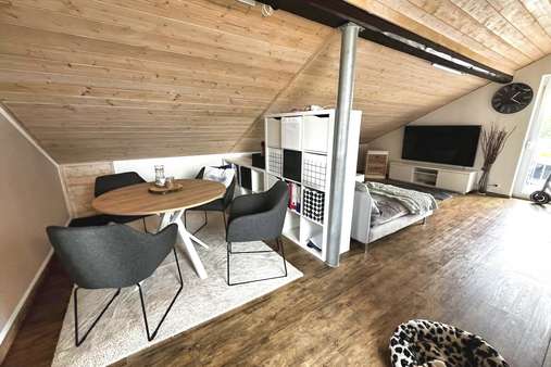 Wohn-/Essbereich Wohn-/Essbereich - Dachgeschosswohnung in 94439 Roßbach mit 47m² kaufen