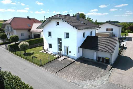 Außenansicht - Einfamilienhaus in 94439 Roßbach mit 153m² kaufen