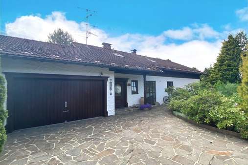 Nord Ost Ansicht Nord Ost Ansicht - Einfamilienhaus in 84367 Zeilarn mit 253m² kaufen