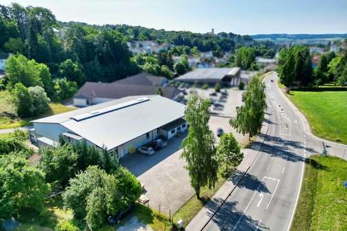 Außenansicht Außenansicht - Einkaufszentrum in 84347 Pfarrkirchen mit 1600m² kaufen