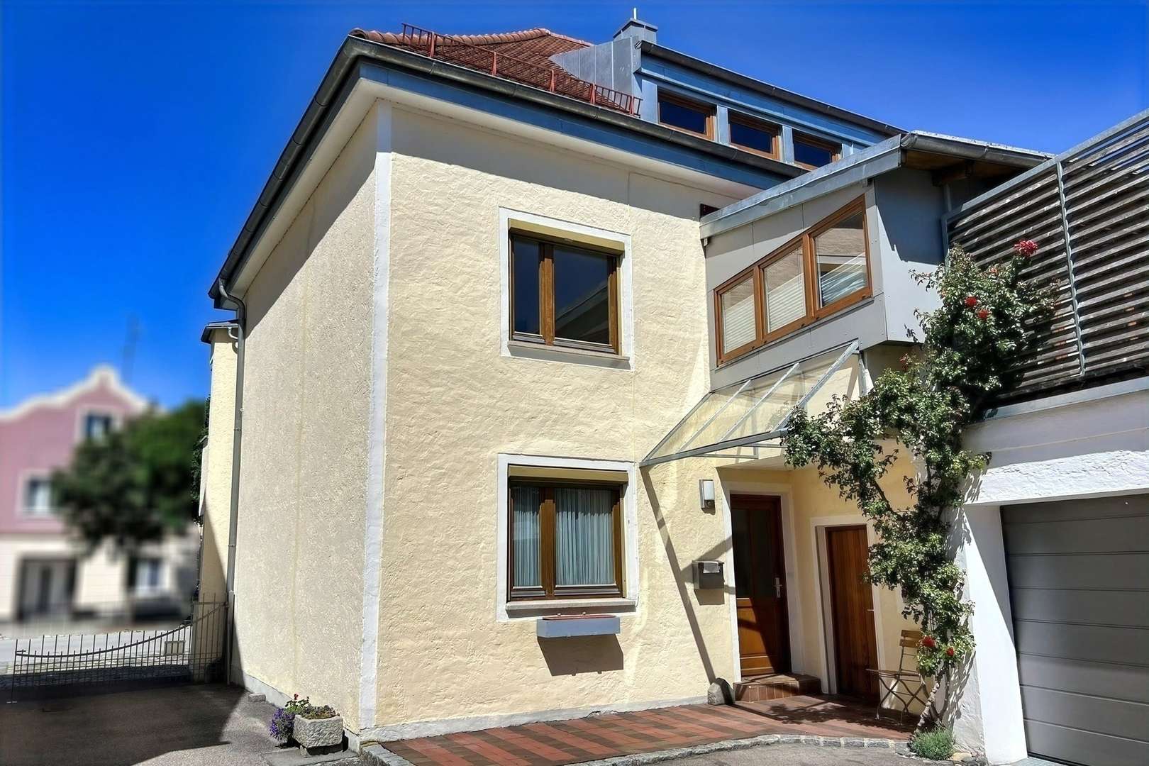 Außen - Südseite Außen - Südseite - Einfamilienhaus in 84140 Gangkofen mit 145m² kaufen