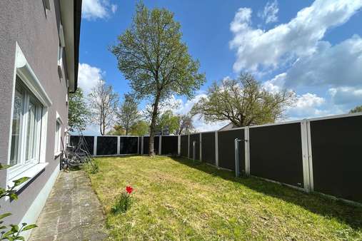 Gartenansicht - Stadthaus in 94424 Arnstorf mit 145m² kaufen