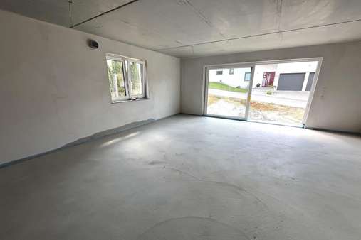 Wohnbereich - Doppelhaushälfte in 94424 Arnstorf mit 124m² kaufen